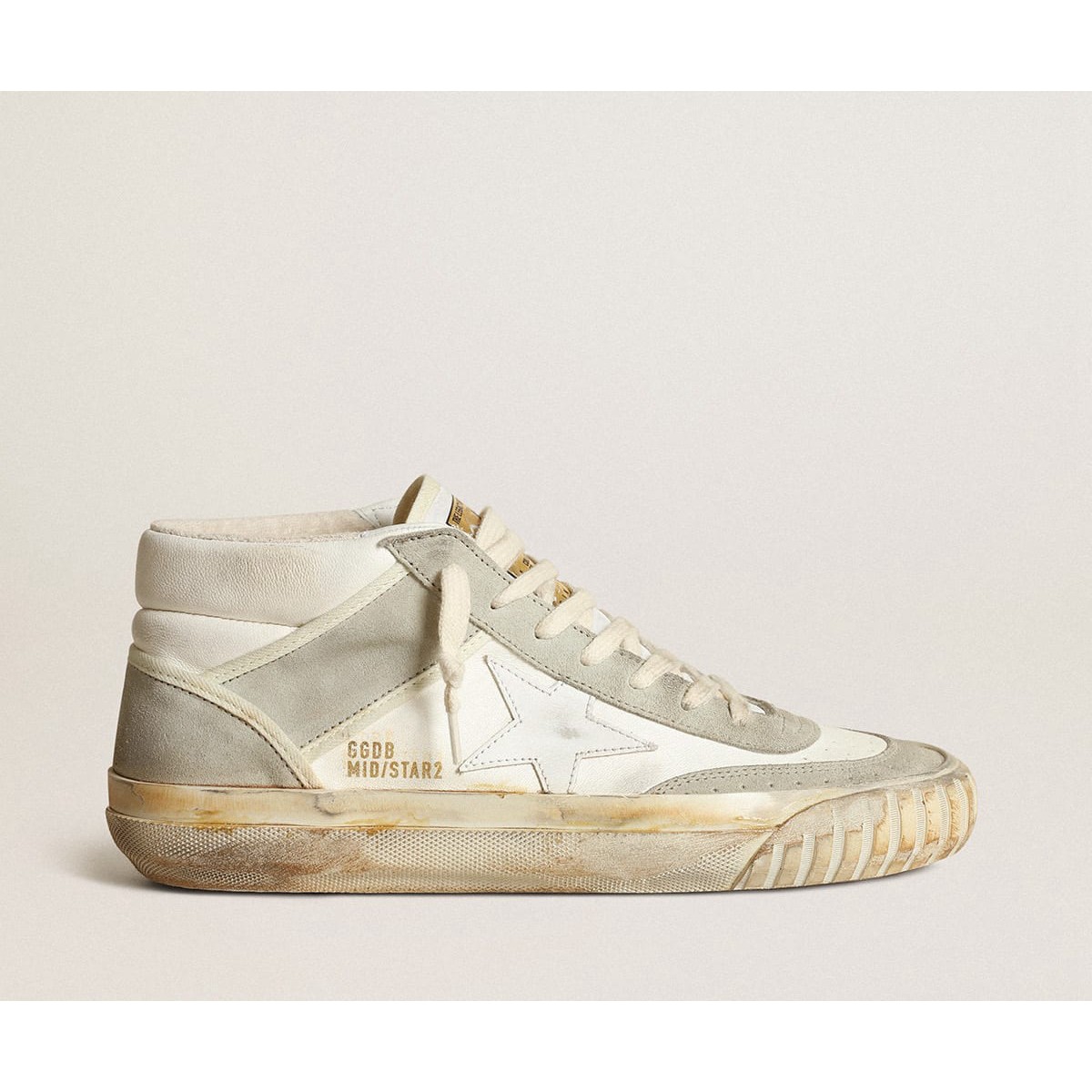 Sneakers de estrella de Golden Goose Mid con inserciones de gamuza gris de hielo y estrella de cuero blanco GWF00408.F003449.10276